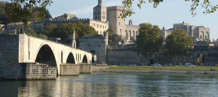 Stedentrip Avignon - Trein en Hotel - Hotel de l'Horloge