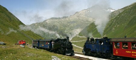  Furka Bahn - Crossing other steam train