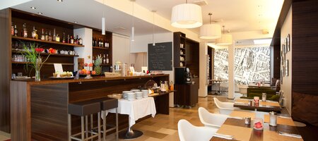 Stern am Rathaus*** | Stedentrip Keulen - Trein en Hotel