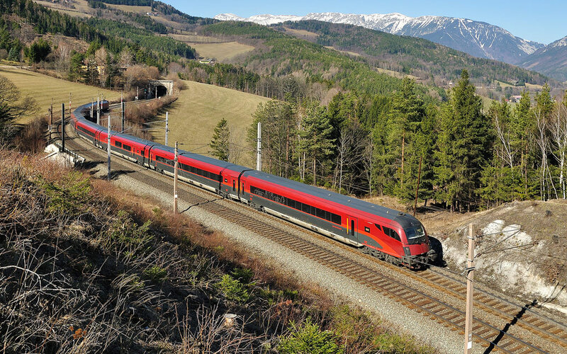 salzburg to vienna airport train timetable