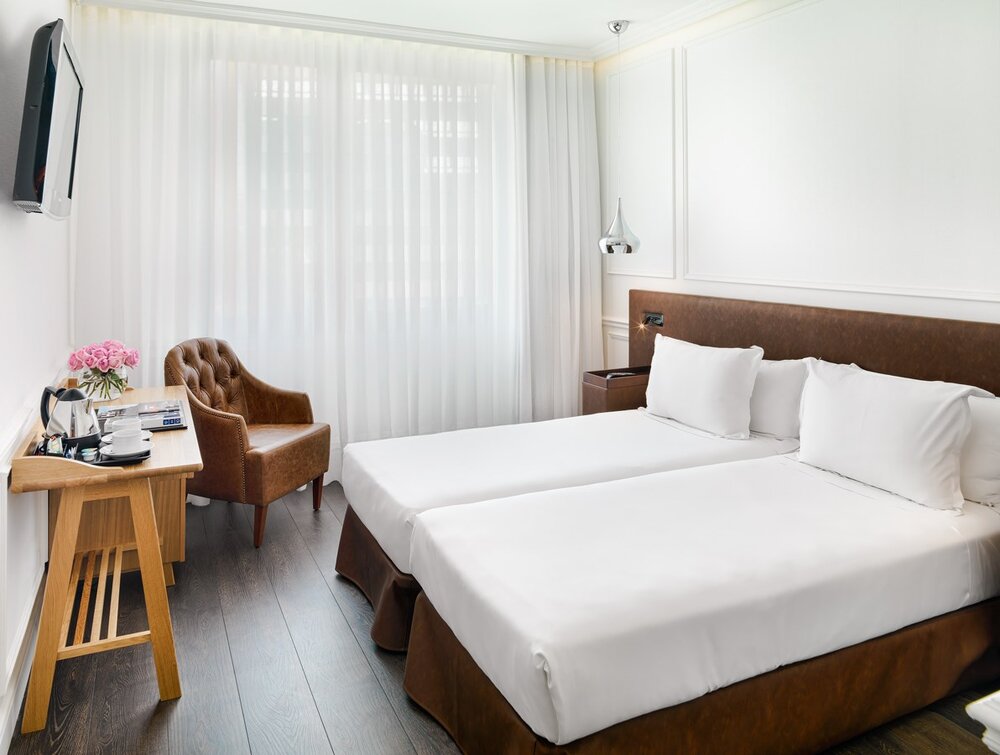 Stedentrip Barcelona - Trein & Hotel H10 Itaca