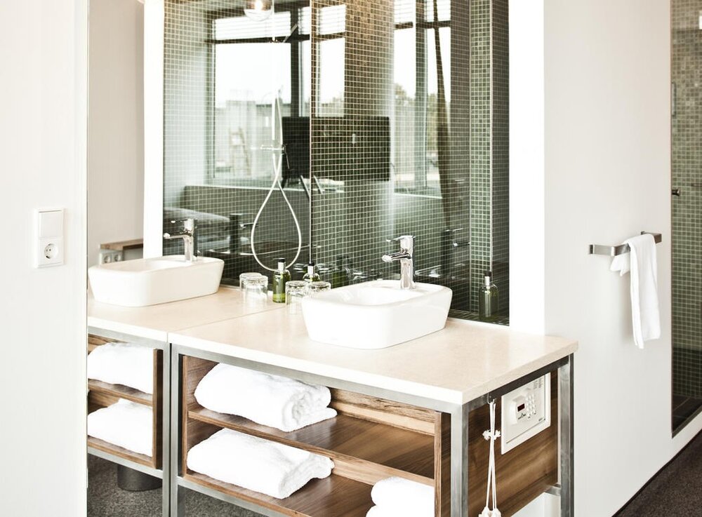Hotel Daniel | Vienna City Break - Train and Hotel