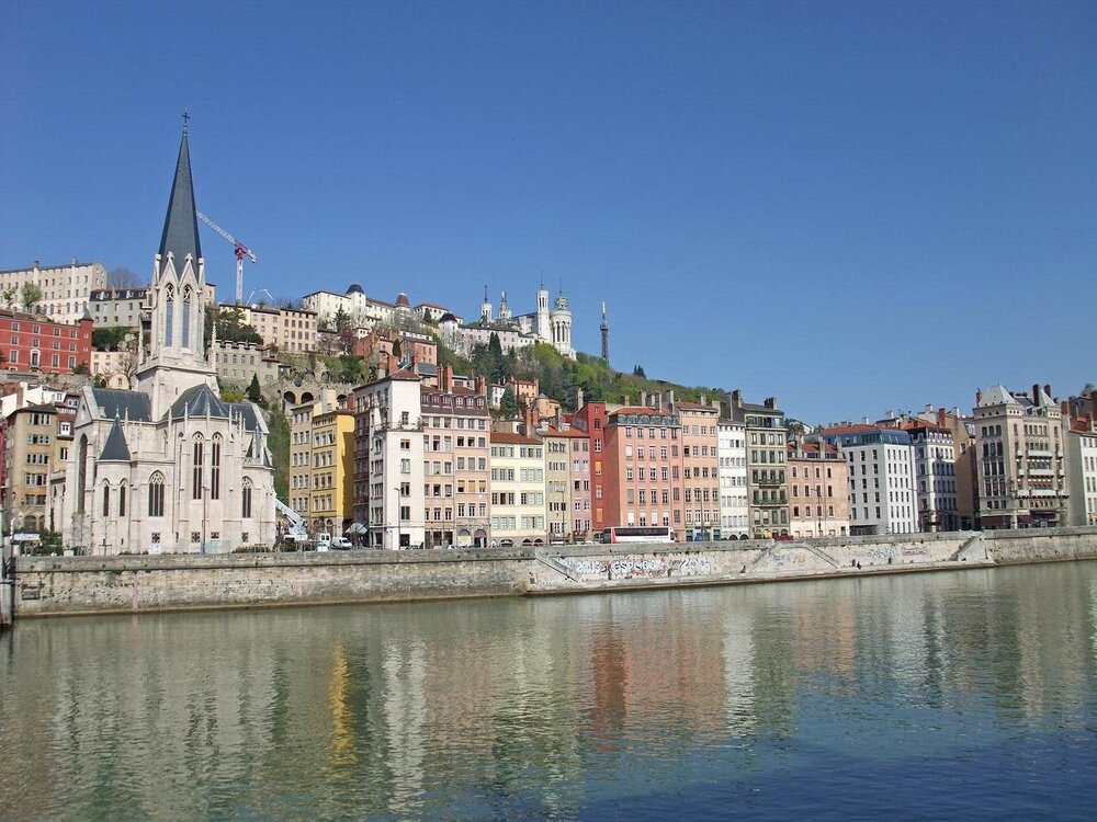 Stedentrip Lyon - Trein en Hotel - Park & Suites Elegance Lyon Gerland