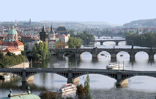 Praag-Occidental Praha Five