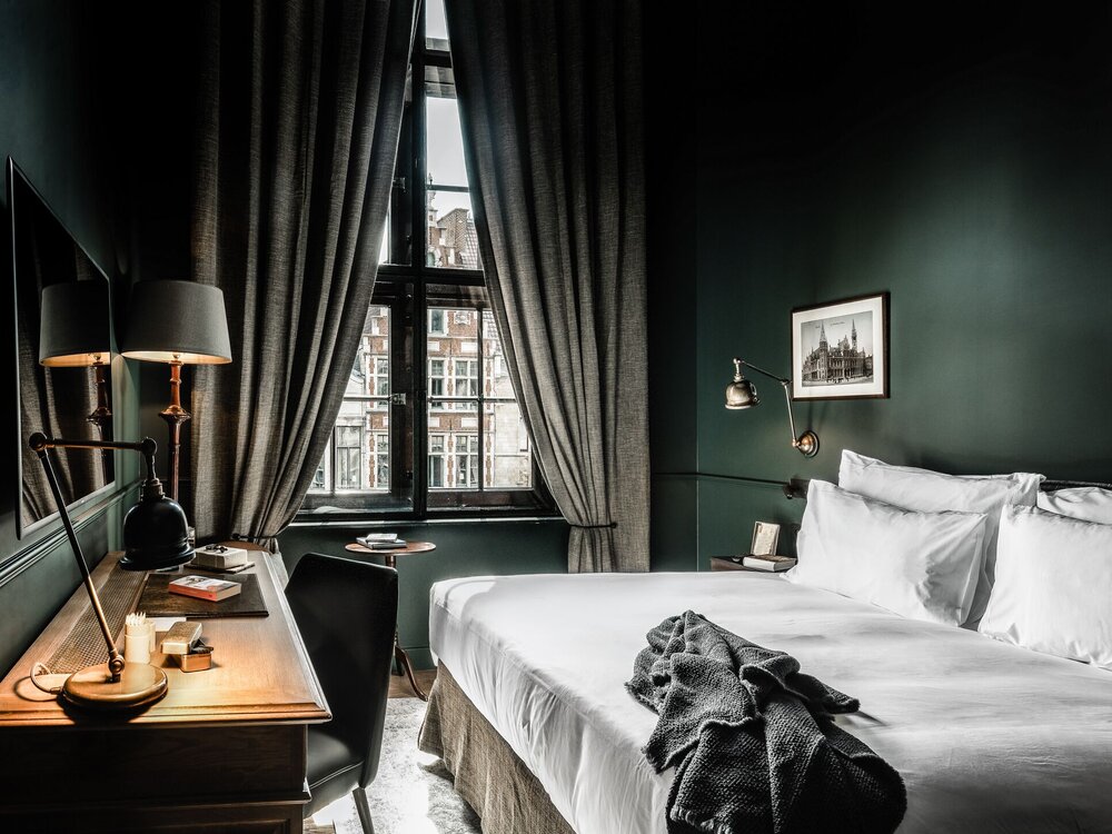 1989 The Post***+ | Stedentrip Gent - Trein en Hotel