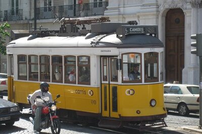 Lisbon by train - Tram