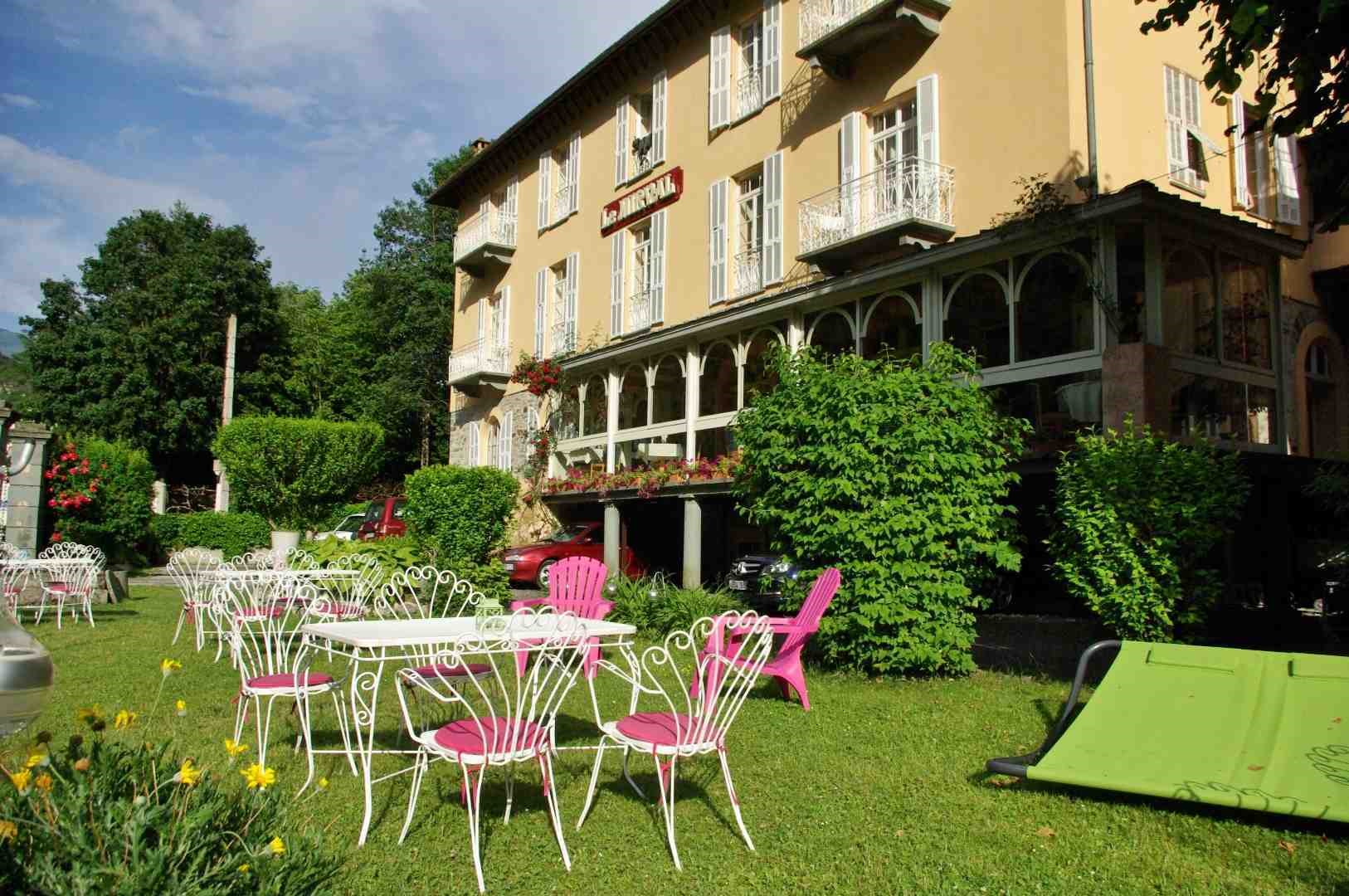 Hotel Le Mirval | Bahn-Urlaub Frankreich - La Brigue