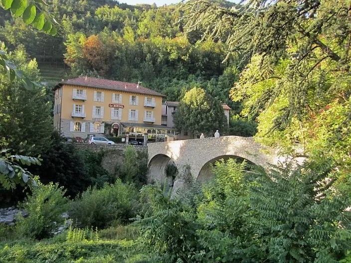 Hotel Le Mirval | Bahn-Urlaub Frankreich - La Brigue