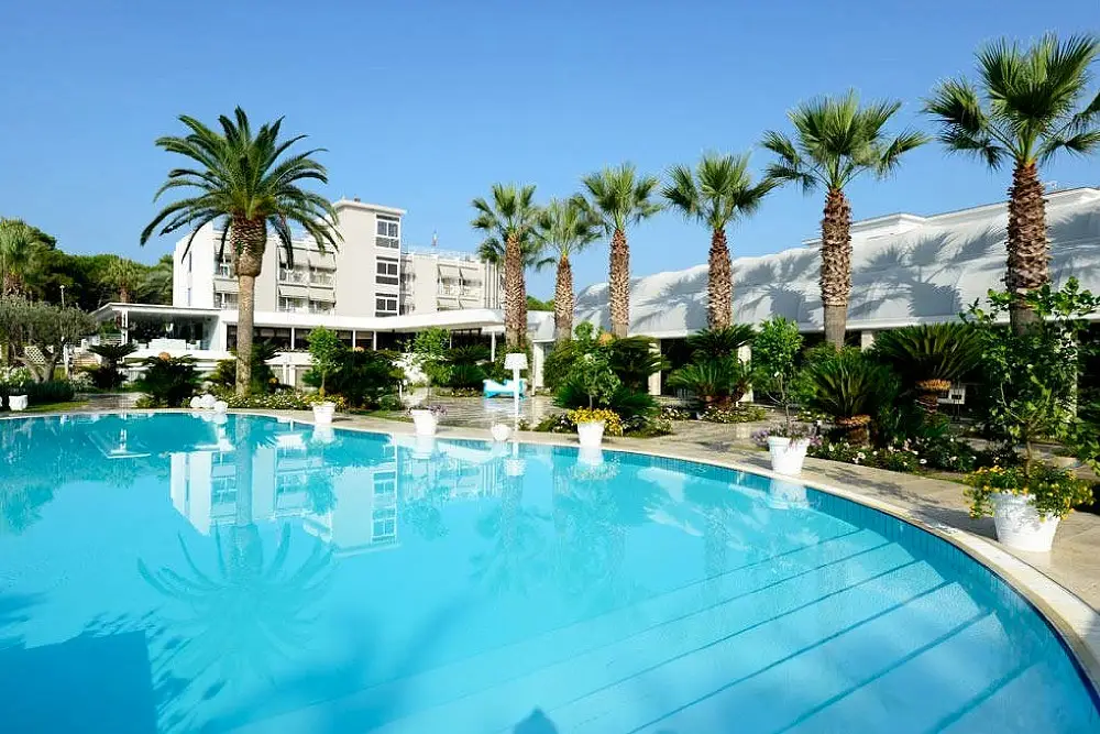 Hotel Esplanade | Bahn-Urlaub Italien - Paestum