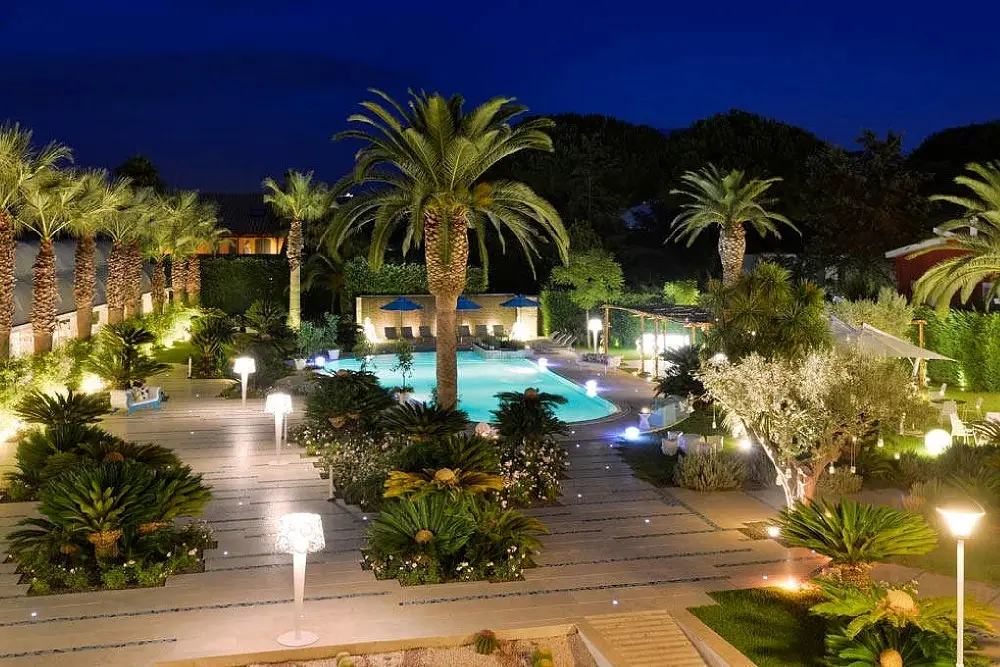 Hotel Esplanade | Bahn-Urlaub Italien - Paestum