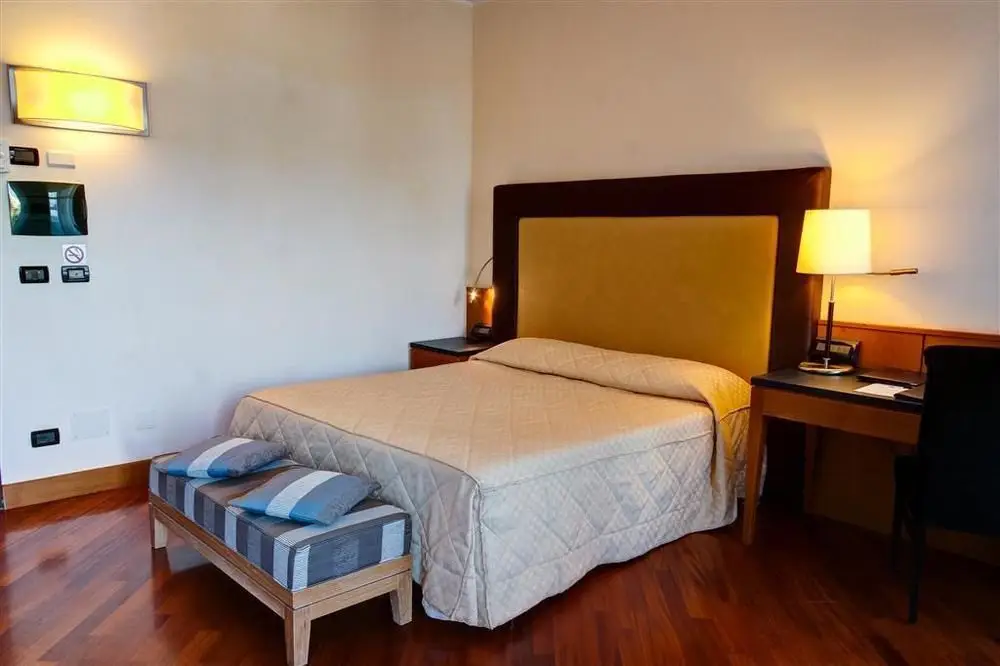 Hotel Esplanade | Bahn-Urlaub Italien - Paestum
