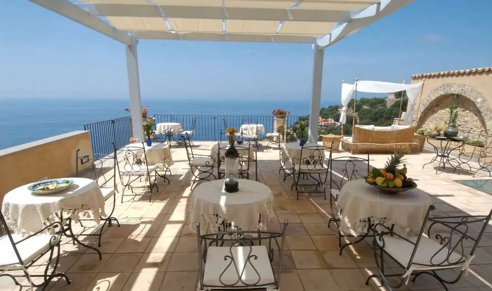 Vakantie Campanie-trein en hotel-Pisciotta-Marulivo