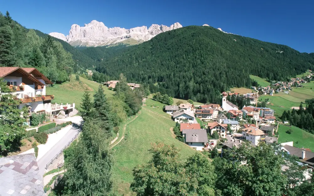 Vakantie Dolomieten-trein en hotel-Welschnofen-Rosengarten