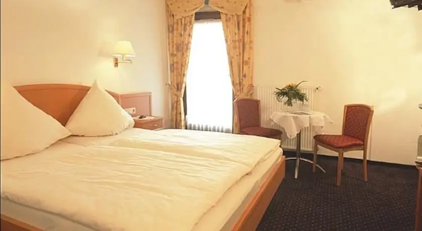 Reil, Moezel, Weinhaus Nalbach