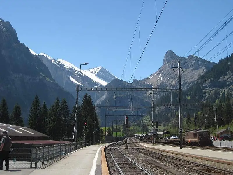 Vakantie Kandersteg - Trein en Hotel - Des Alpes