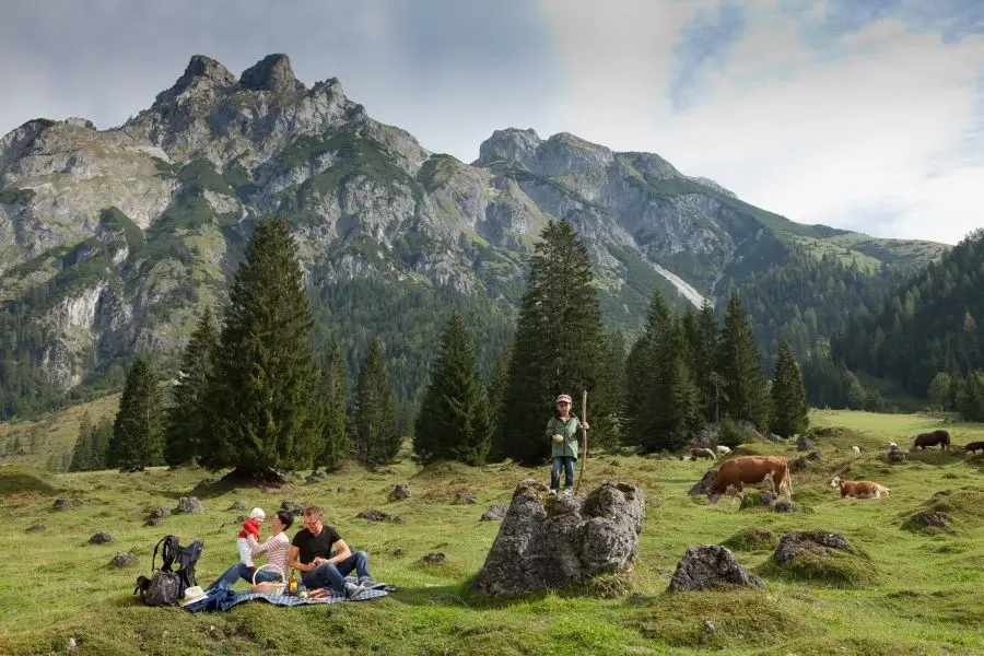 Vakantie Werfenweng - Trein en Hotel - Alpina