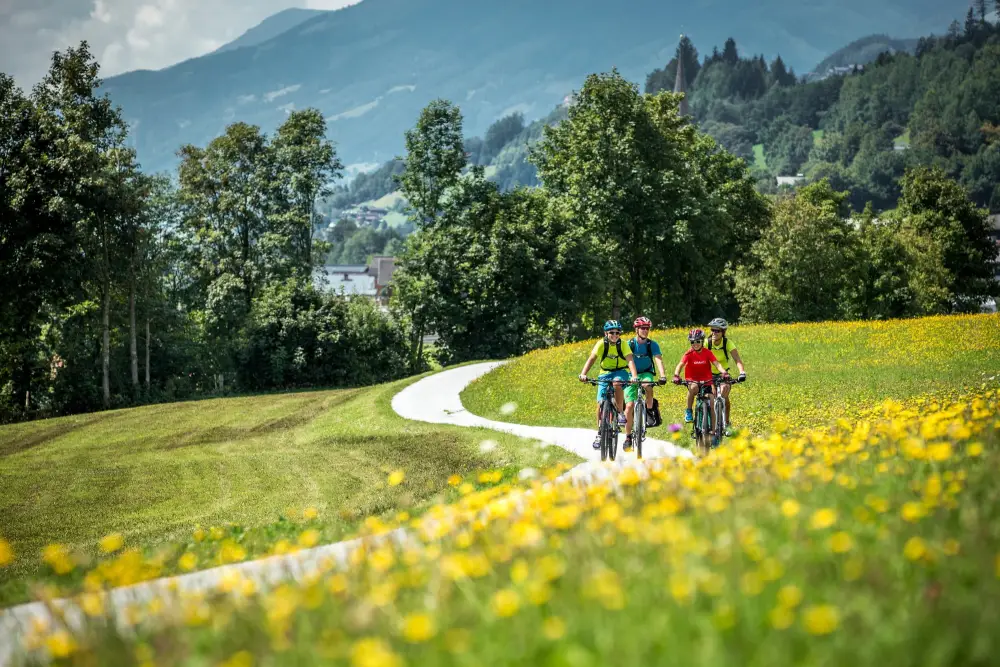 Vakantie Werfenweng - Trein en Hotel - Alpina