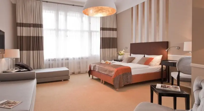 Hotel Elba | Berlin City Break - Train and Hotel