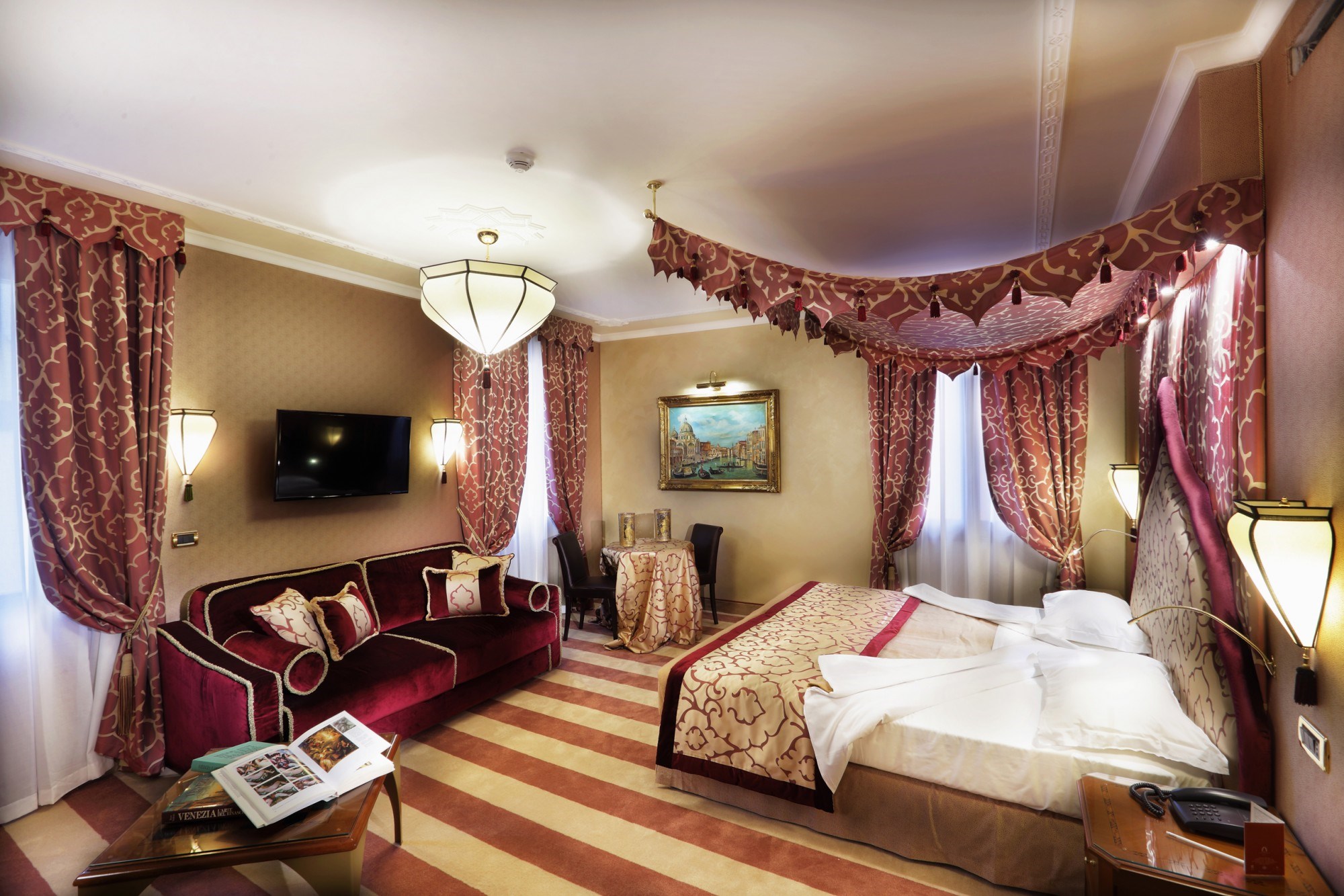 Hotel Ai More d'Oriente | Venice City Break with Train and Hotel