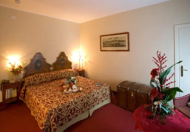 Hotel al Sole | Venice City Break - Train and Hotel