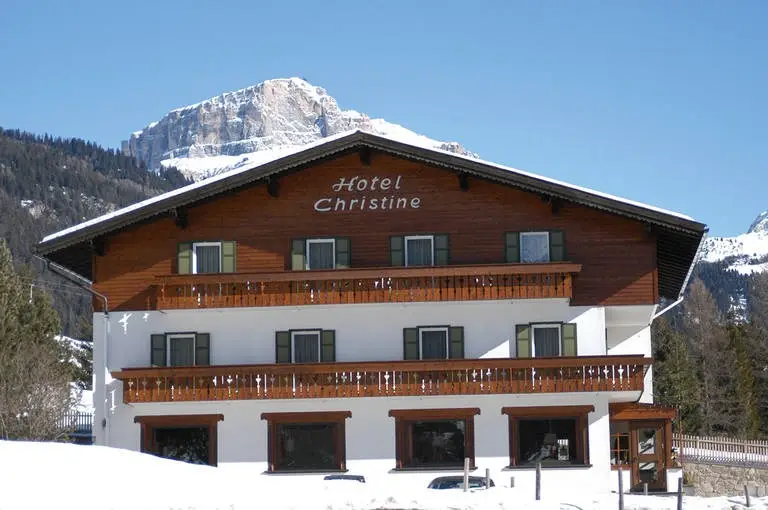 Wintersportvakantie Campitello Val di Fassa - Trein en Hotel - Hotel Christine**+