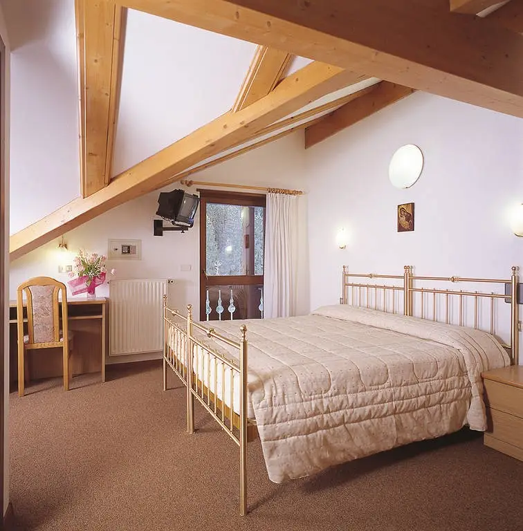 Wintersportvakantie Campitello Val di Fassa - Trein en Hotel - Hotel Sella Ronda***