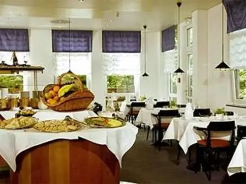 InterCityHotel | Kassel City Break - Train and Hotel