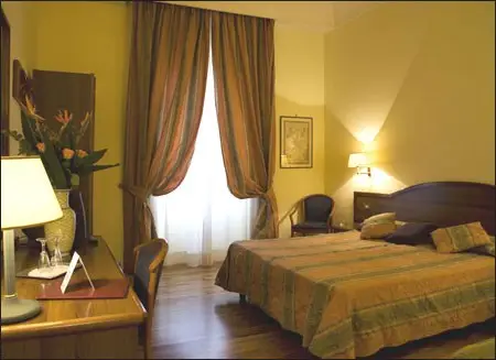 Hotel Medici | Florence City Break - Train and Hotel