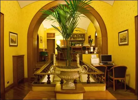 Hotel Medici | Florence City Break - Train and Hotel