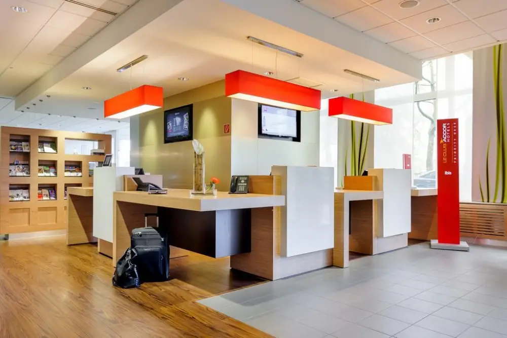 Stedentrip Frankfurt - Ibis Frankfurt Centrum - trein en hotel