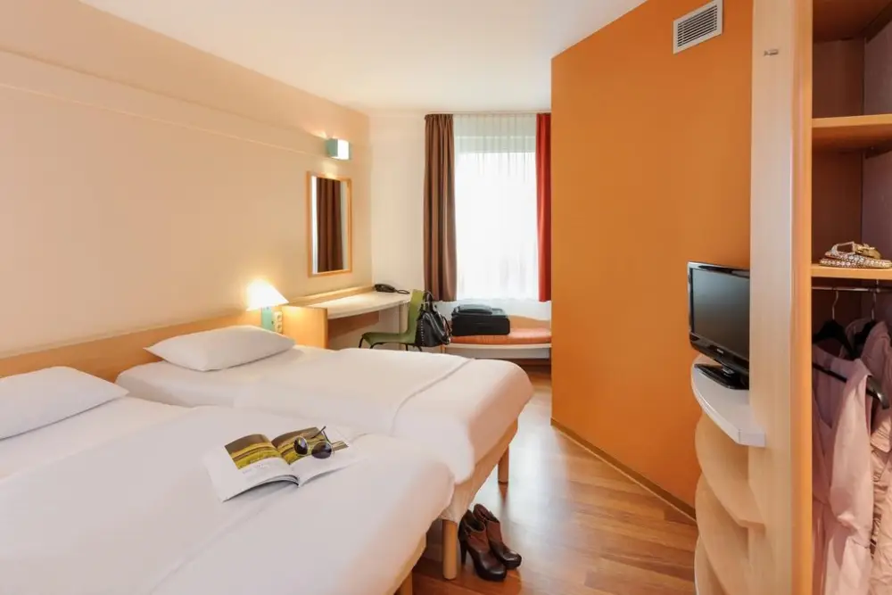 Stedentrip Frankfurt - Ibis Frankfurt Centrum - trein en hotel