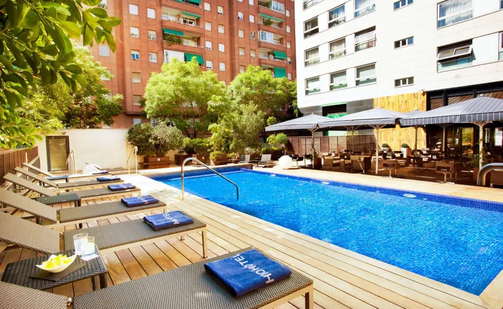 Stedentrip Barcelona - Trein & Hotel H10 Itaca