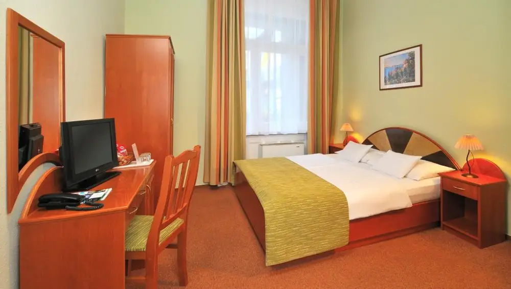 Hotel Baross | Budapest City Break - Train and Hotel