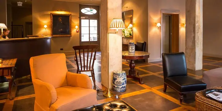 Hotel Monbikjou - Trein en Hotel