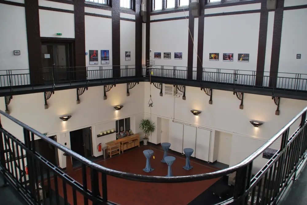 Rondreis Ruhrgebied Essen, trein en hotel, ALte Lohnhalle