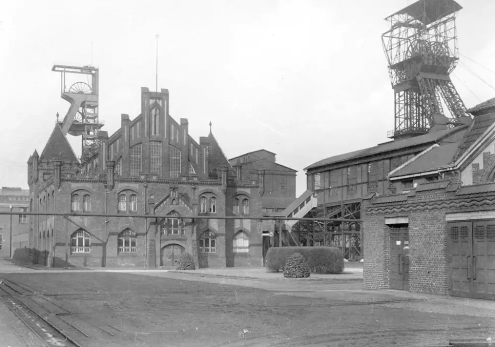 Rondreis Ruhrgebied Essen, trein en hotel, ALte Lohnhalle