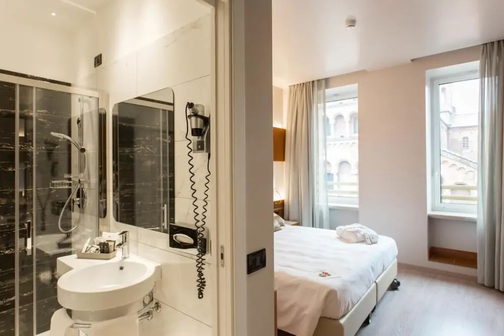 Hotel Madison | Milan City Break - Train and Hotel