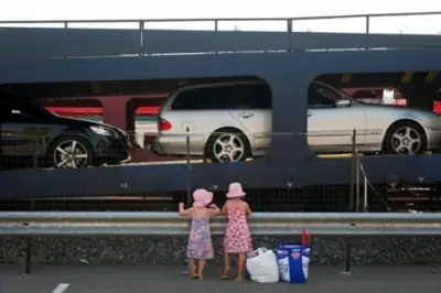 Motorail Vienna - Feldkirch / Kids watching