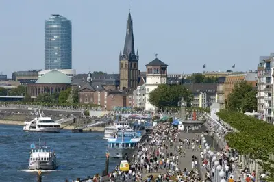 Düsseldorf City Break | Train and Hotel