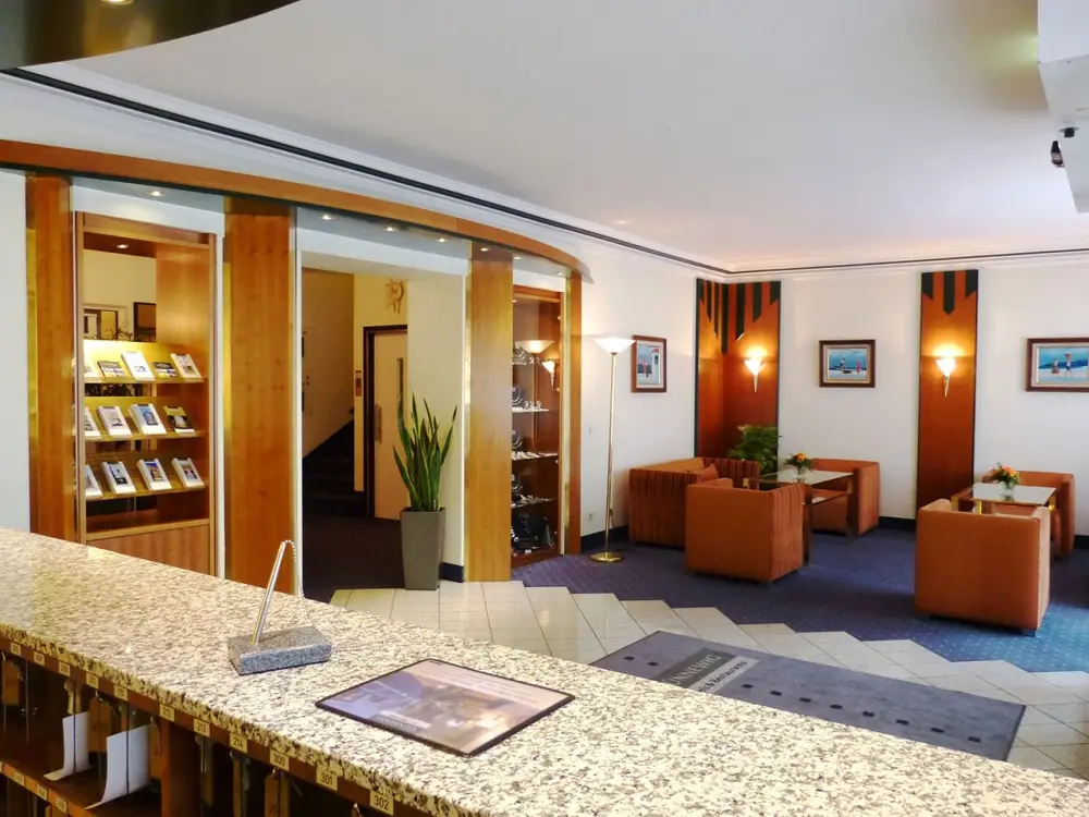 Hotel Trip Inn | Dusseldorf City Break - Train and Hotel