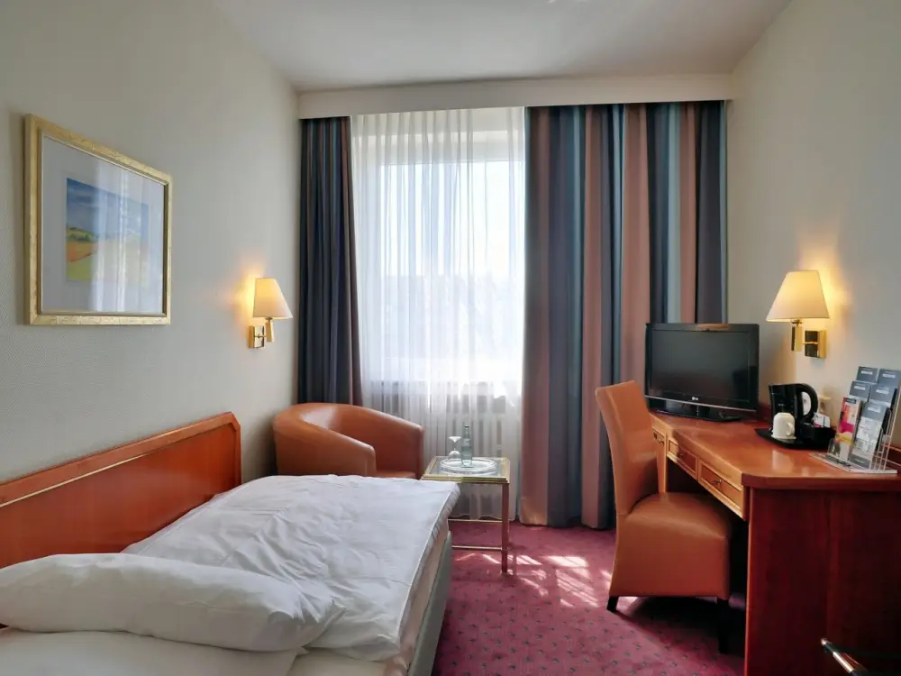 Hotel Trip Inn | Dusseldorf City Break - Train and Hotel