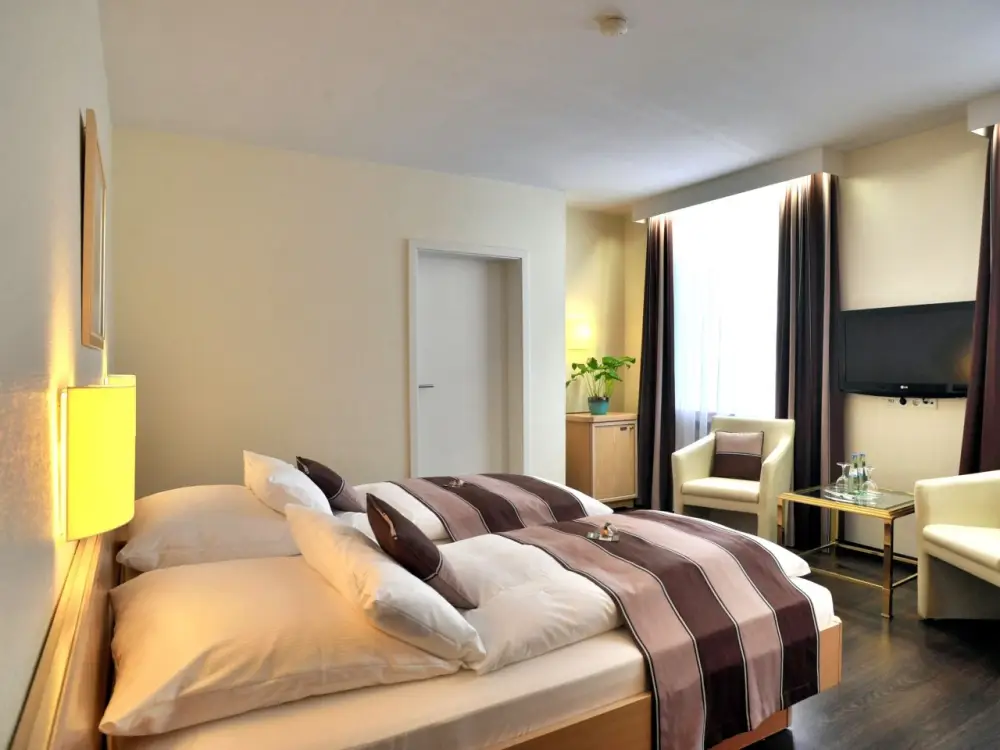 Hotel Trip Inn | Dusseldorf City Break - Train and Hotel