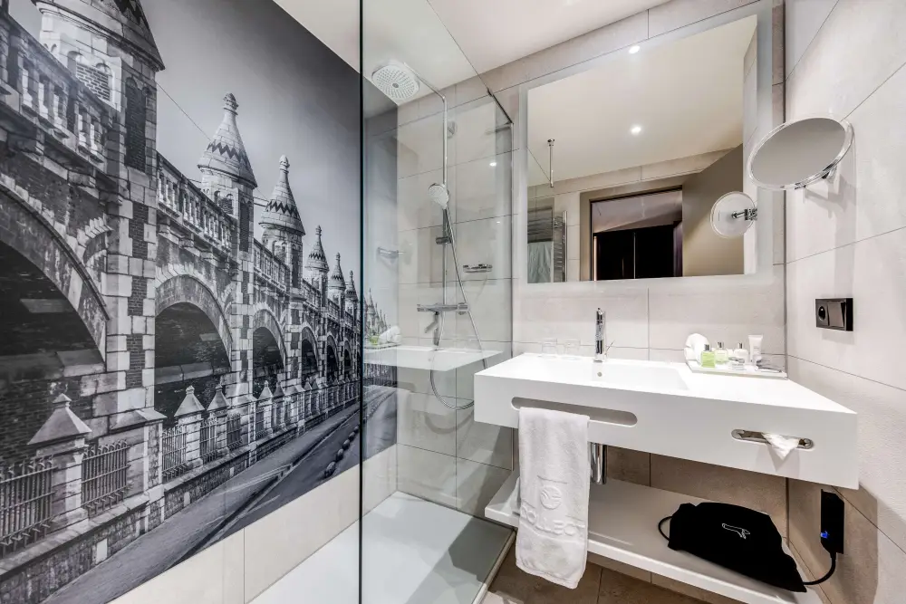 NH Collection Antwerp Centre**** | City break Antwerp - Train and Hotel