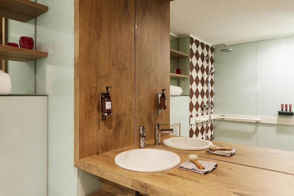 Hotel Indigo Antwerp*** | City break Antwerp - Train and Hotel