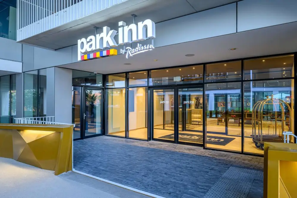 Park Inn by Radisson Antwerp Berchem*** | City break Antwerp - Train and Hotel