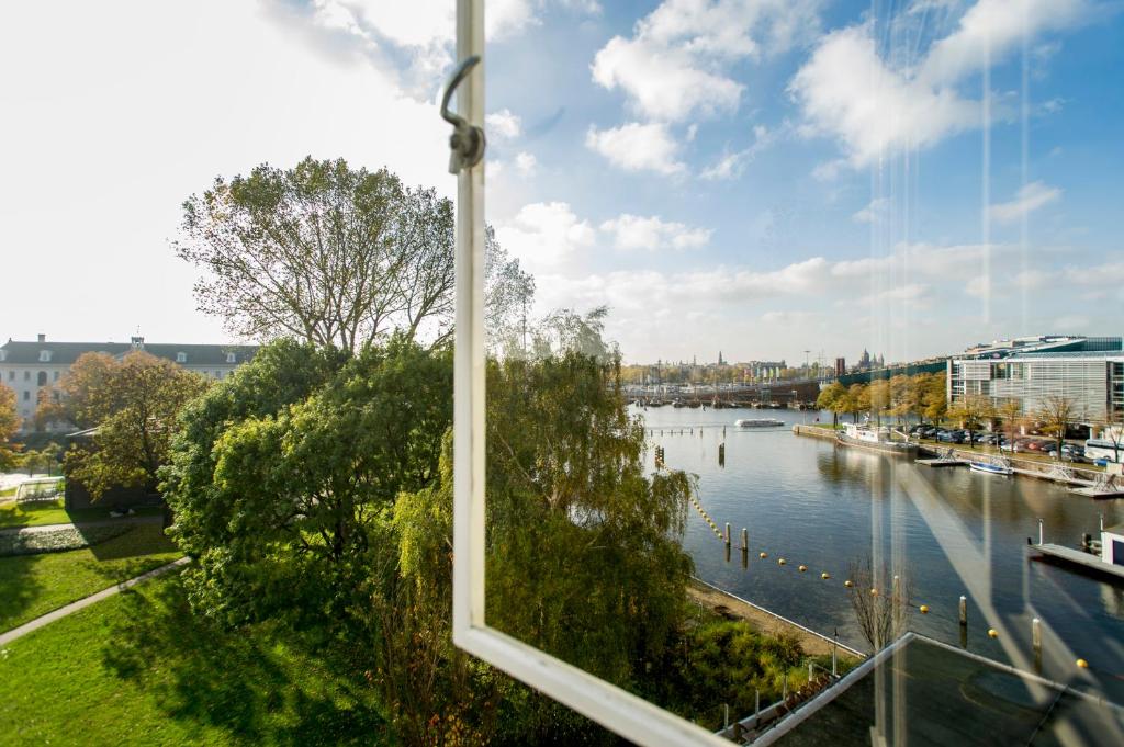 Pension Homeland*** | Städtereise Amsterdam - Zug und Hotel