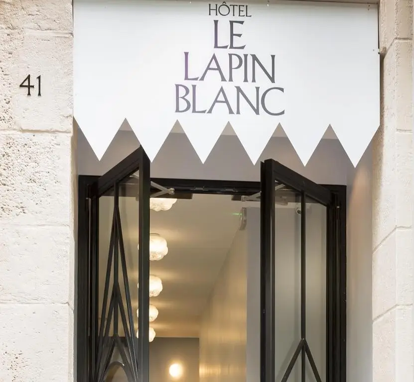 Hotel le Lapin Blanc | Paris City Break - Train and Hotel
