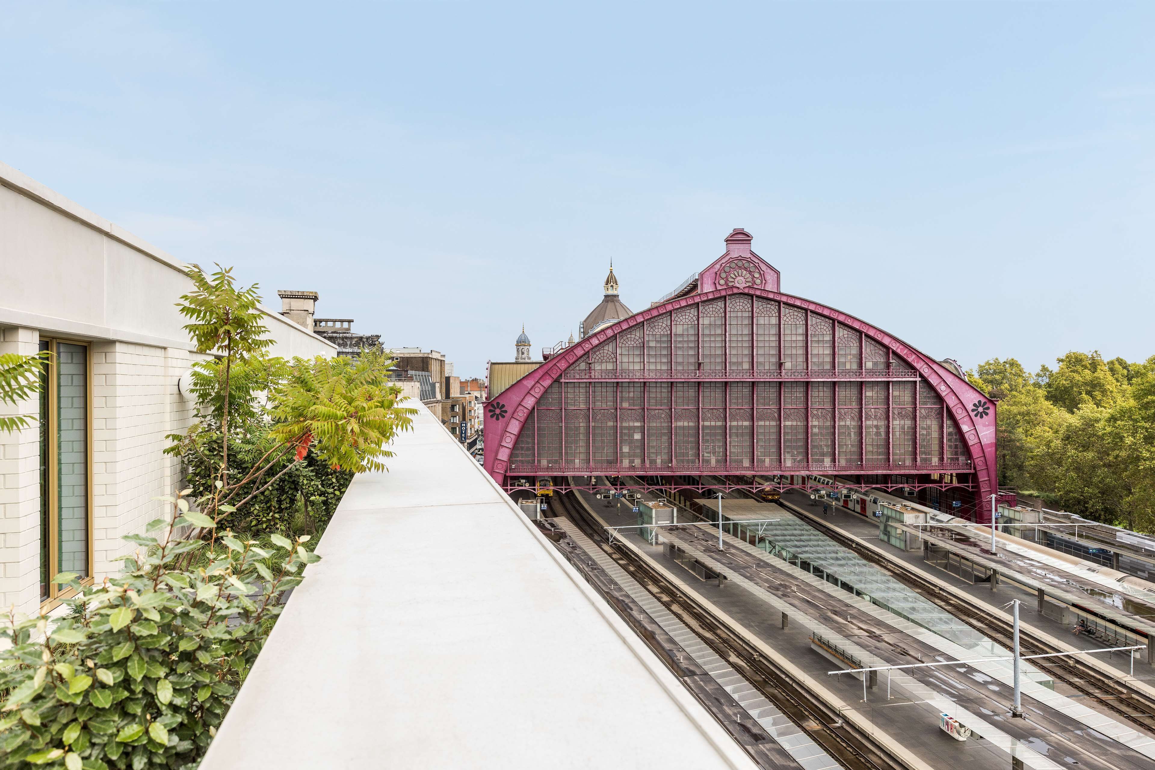 NH Collection Antwerp Centre**** | City break Antwerp - Train and Hotel