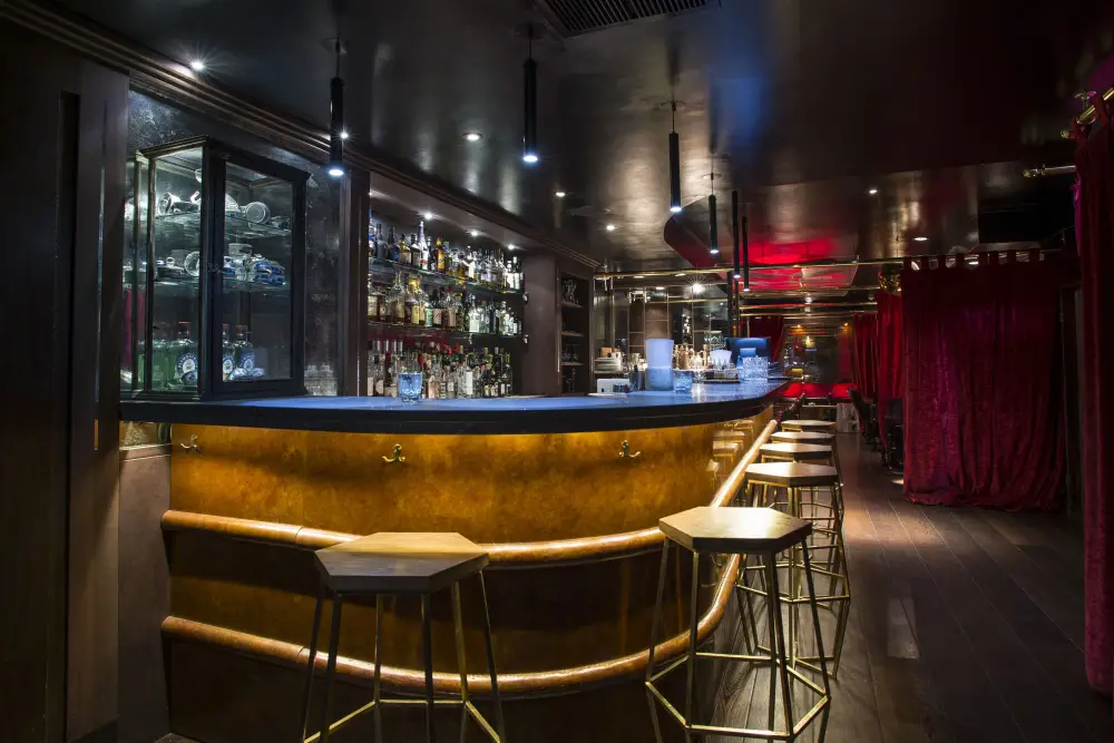 Megaro Hotel***** | Bar | Stedentrip Londen - Trein en Hotel