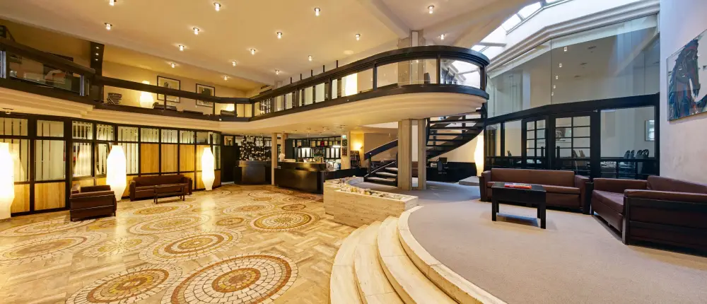 Hotel Central**** | City break Innsbruck - Train and Hotel